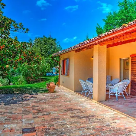 Casa Degli Oleandri 8, Emma * Foligno