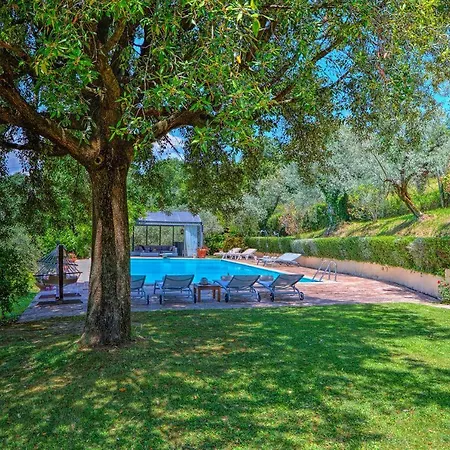 Villa Casa Degli Oleandri 8, Emma